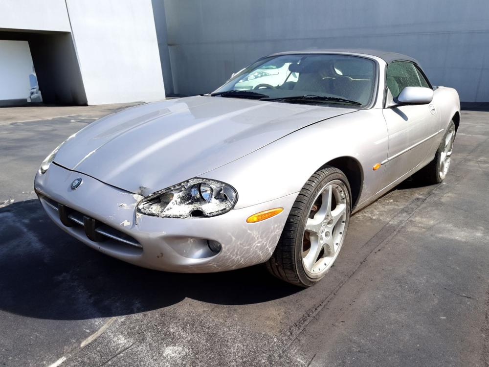 Jaguar XK8