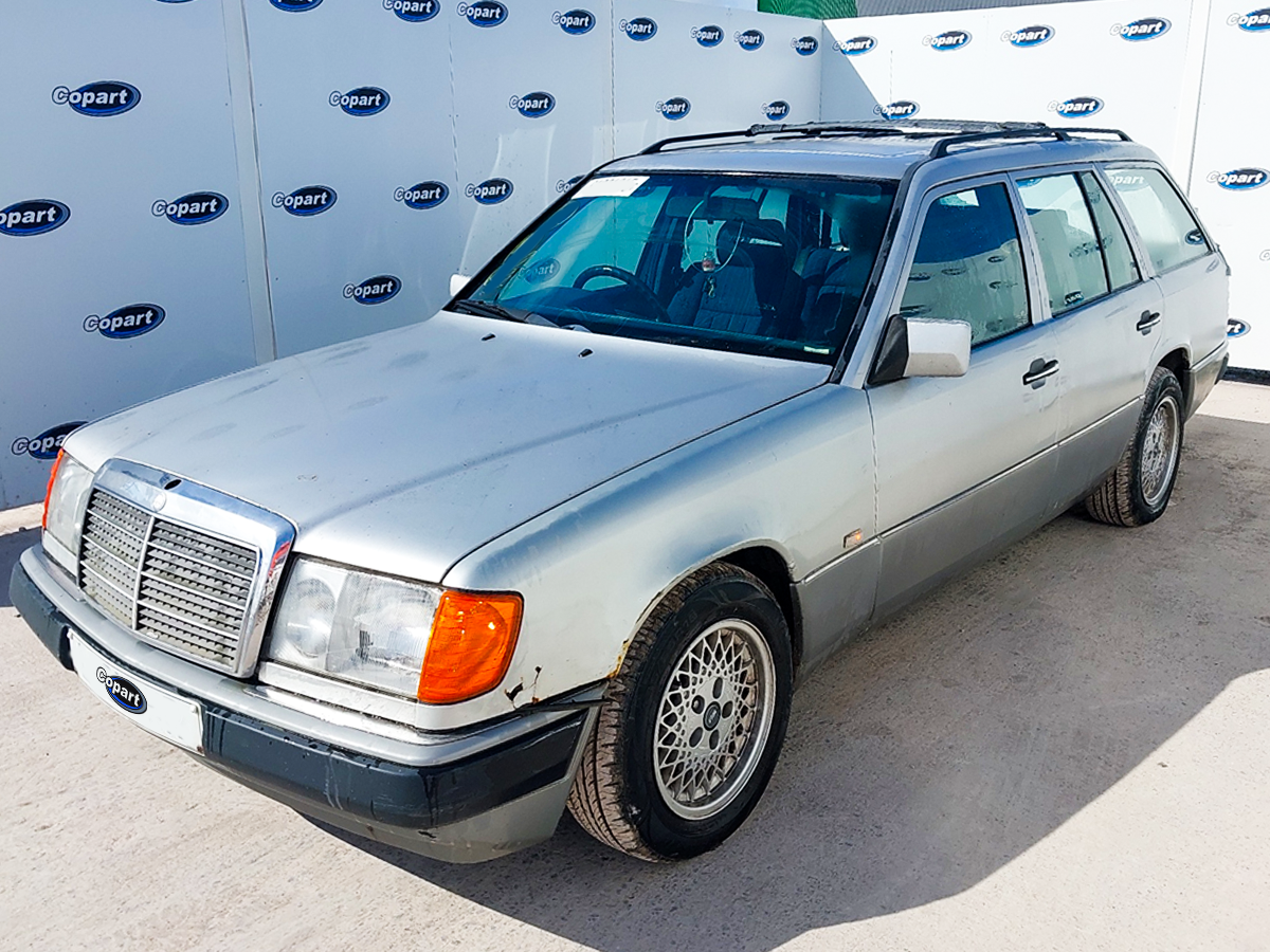mercedes-220TE