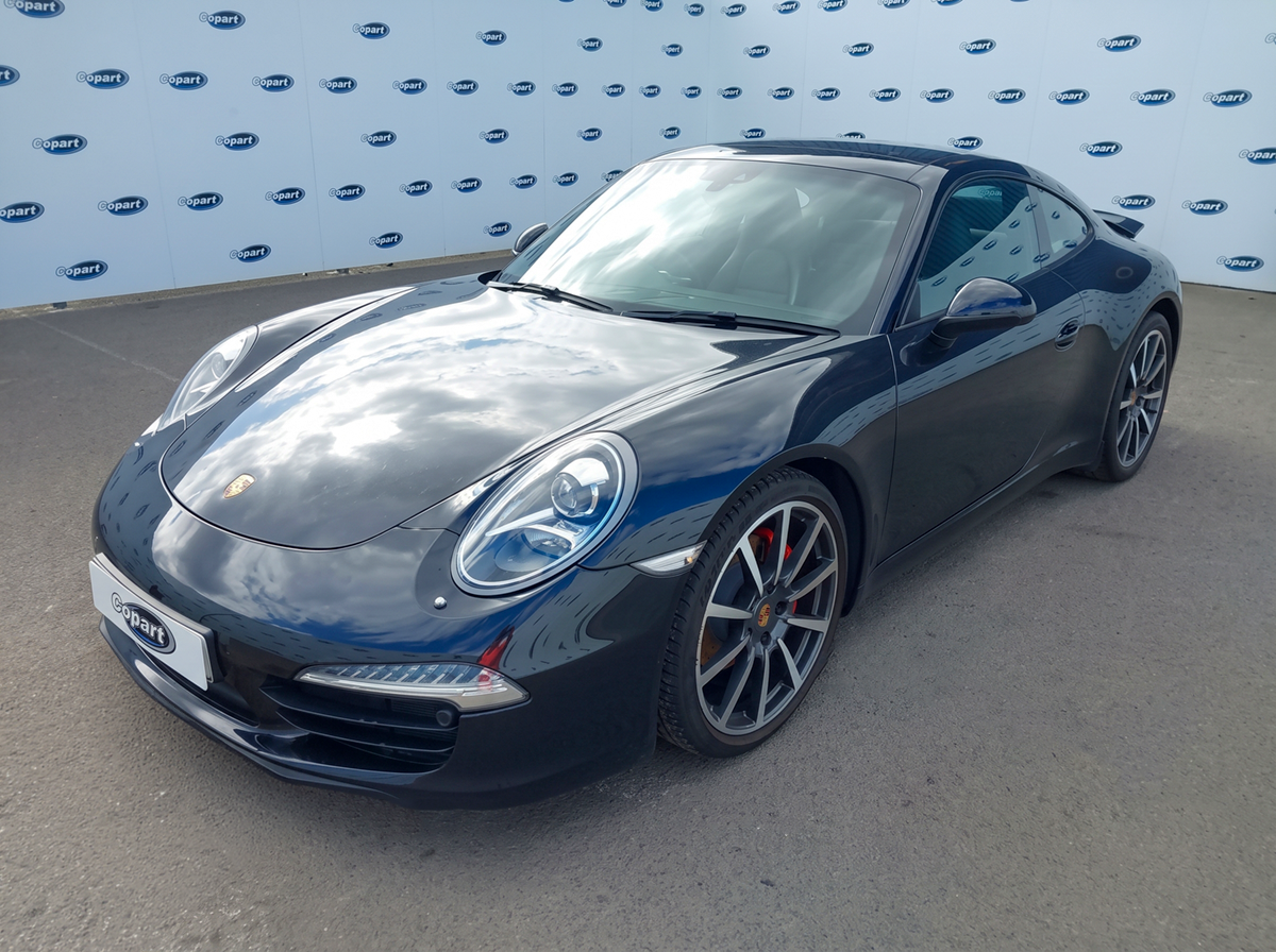 a Porsche 911 997.2