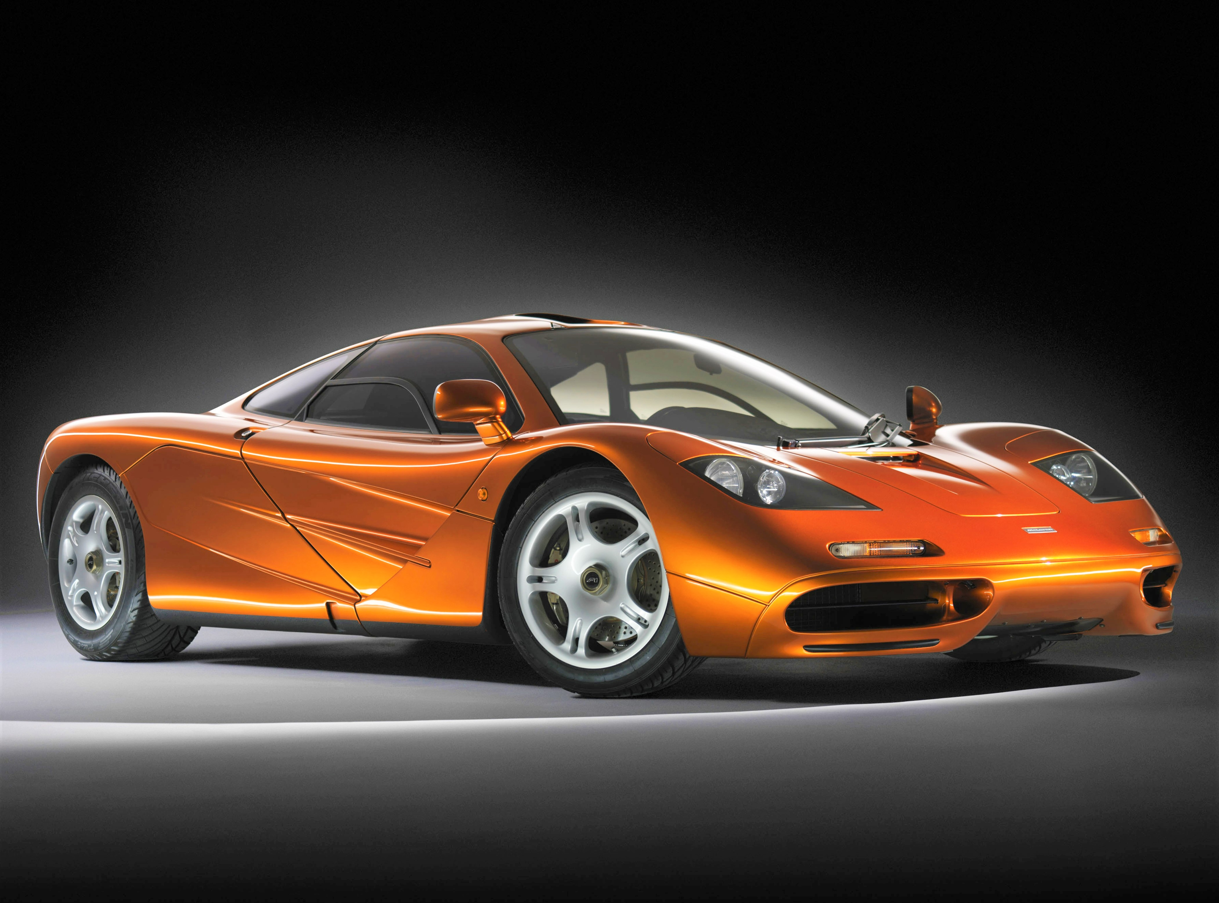 the 1992 classic car mclaren f1